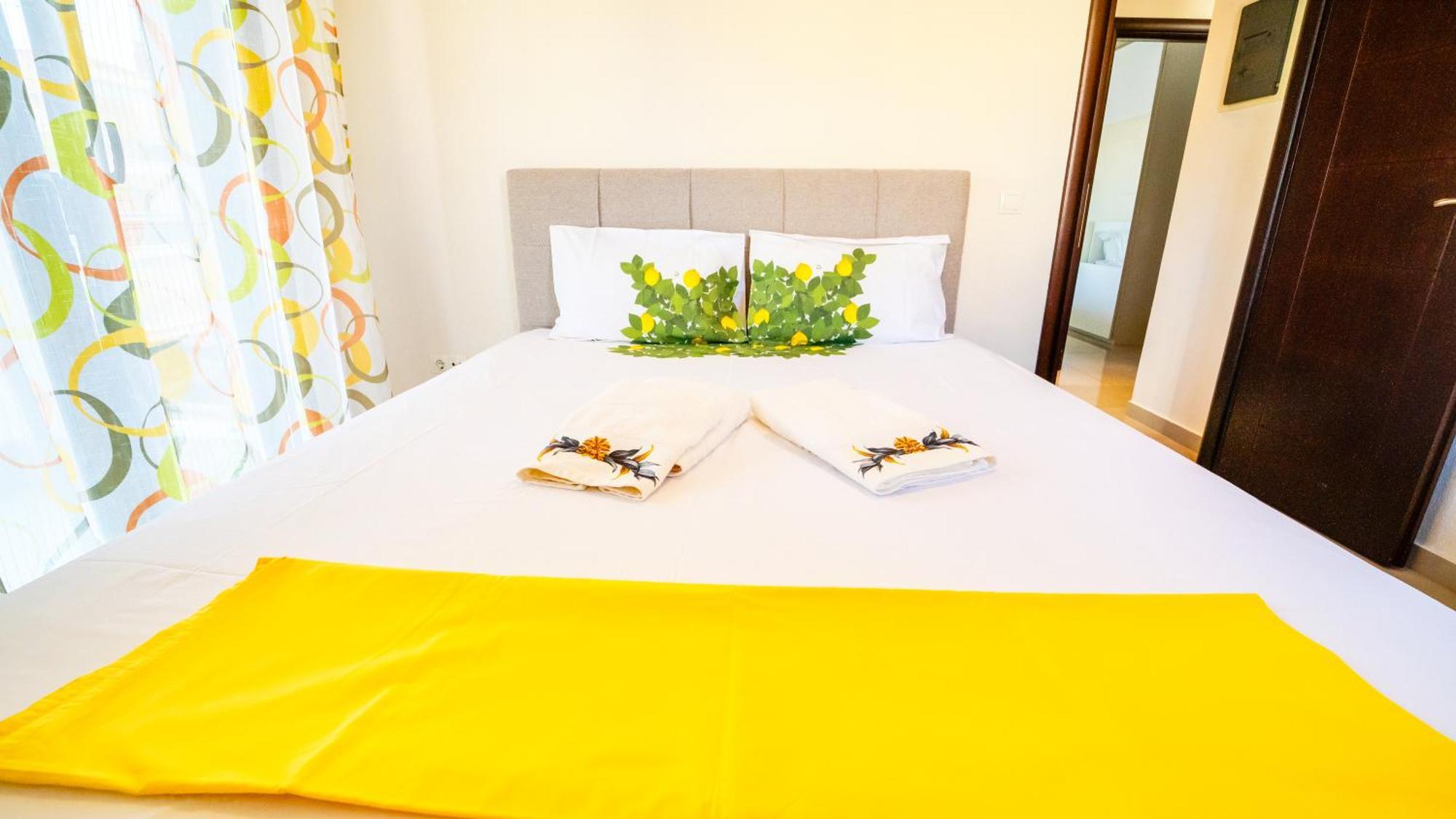 Luxury And Sunny 250 Mts From The Beach!! Apartment Peraia (Thessaloniki)