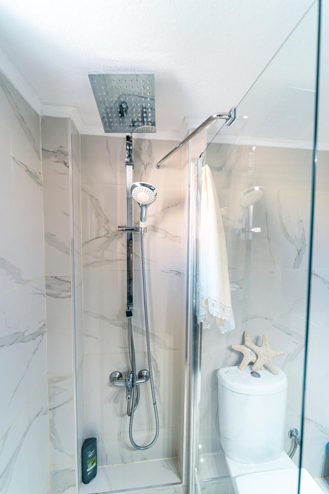 Luxury And Sunny 250 Mts From The Beach!! * Peraia (Thessaloniki)
