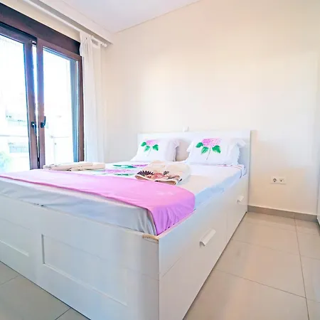 Luxury And Sunny Apartment 250 Mts From The Beach!! Peraia  Exterior photo